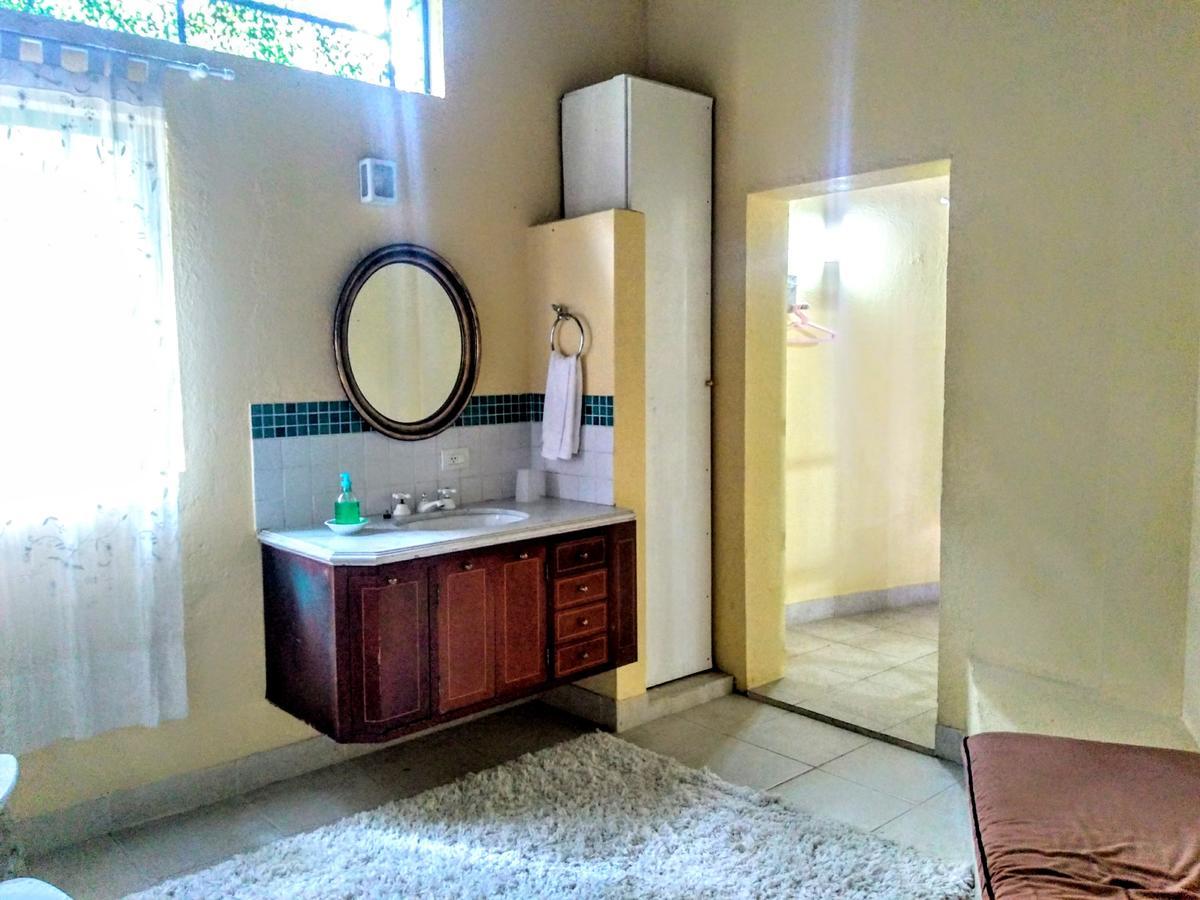 Villa Serena Bed & Breakfast Embu Luaran gambar